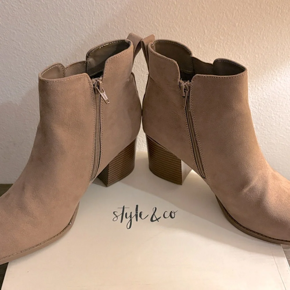 NIB [Style & Co.] Aloraa Square Toe Side Zip Ankle Suede Ankle Boots Women’s 9.5 - Picture 8 of 11
